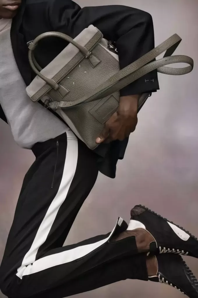 5AC Daily Vertical small 5AC Daily Vertical small