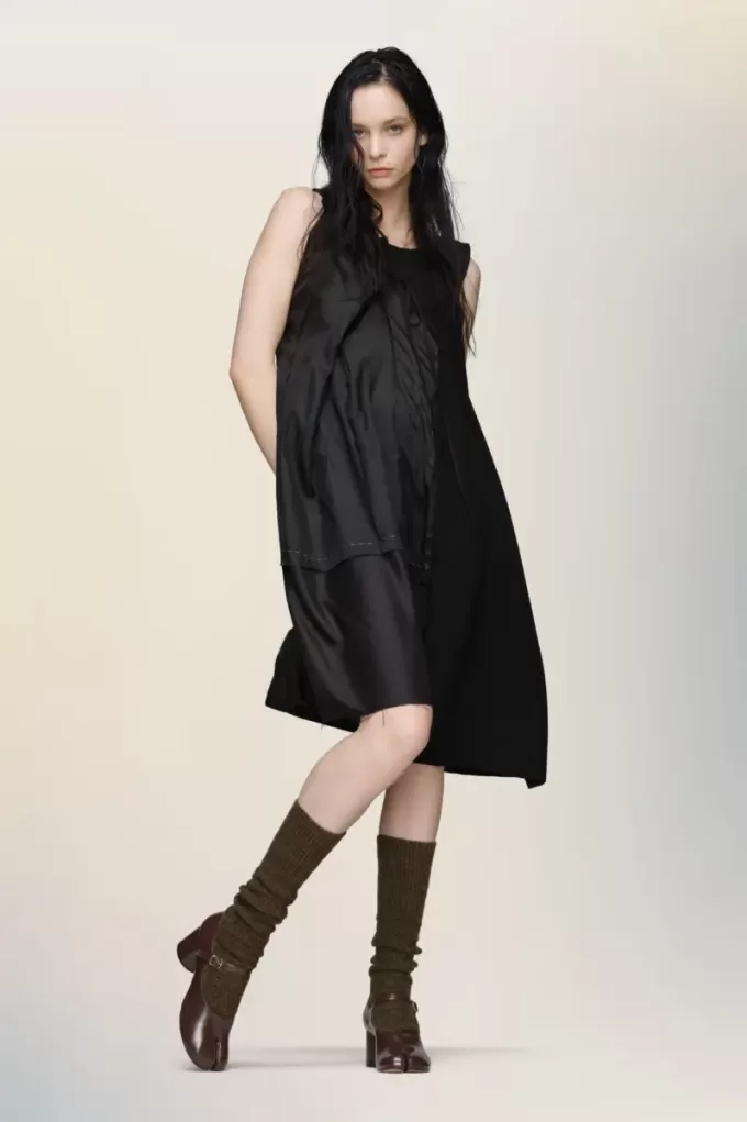 Anonymity of the Lining Dress Anonymity of the Lining Dress