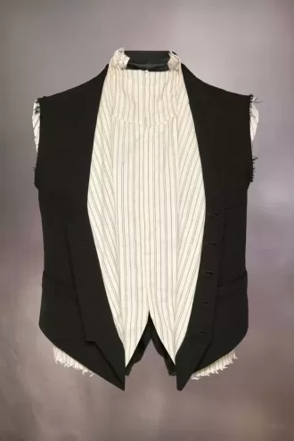 Anonymity of the lining waistcoat