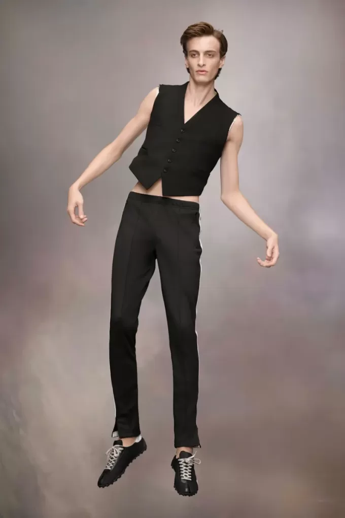 Anonymity of the lining waistcoat Anonymity of the lining waistcoat