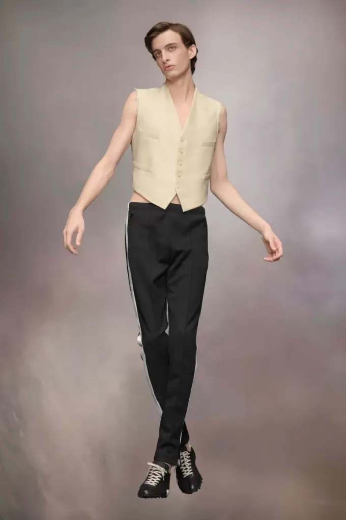 Anonymity of the lining waistcoat Anonymity of the lining waistcoat