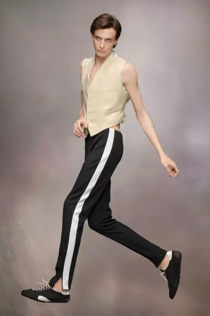 Anonymity of the lining waistcoat Anonymity of the lining waistcoat