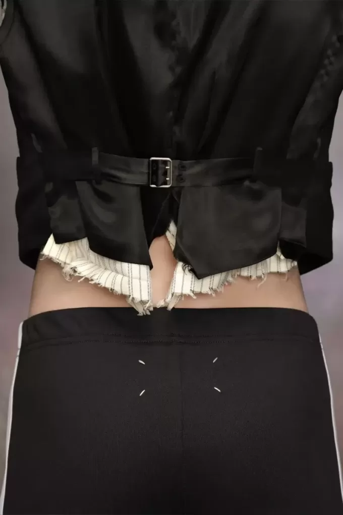 Anonymity of the lining waistcoat Anonymity of the lining waistcoat