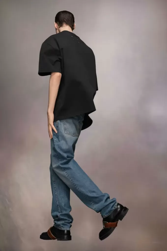 Embroidered Logo T-Shirt Embroidered Logo T-Shirt