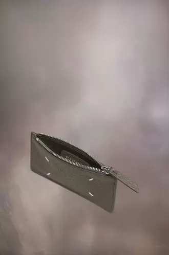 Four stitches cardholder wallet