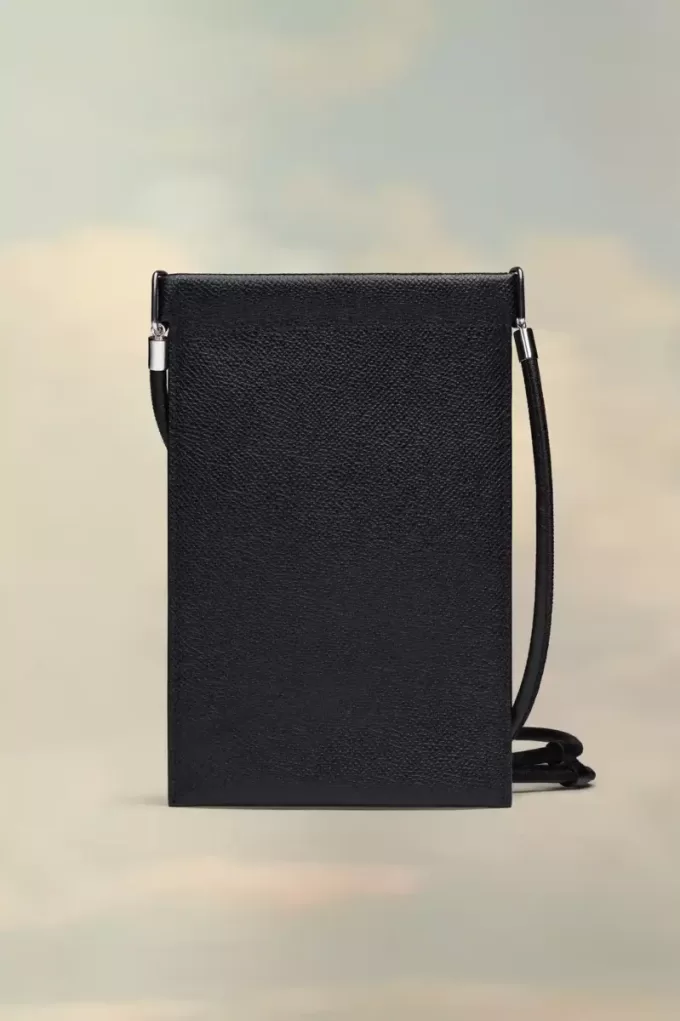 Four stitches phone holder Four stitches phone holder