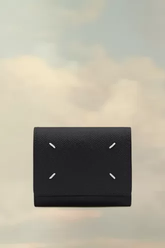 Four stitches wallet