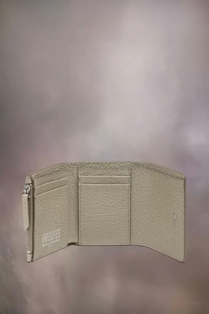 Four stitches wallet Four stitches wallet