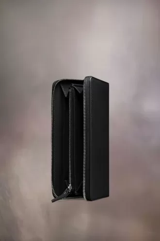 Four stitches zip-around wallet