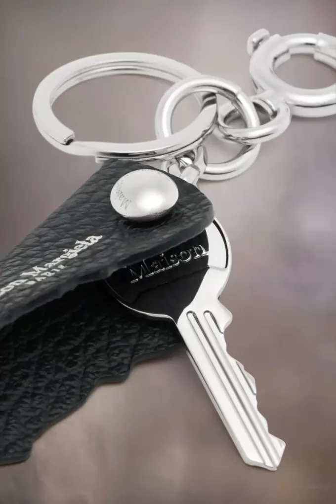 Logo leather keyring Logo leather keyring