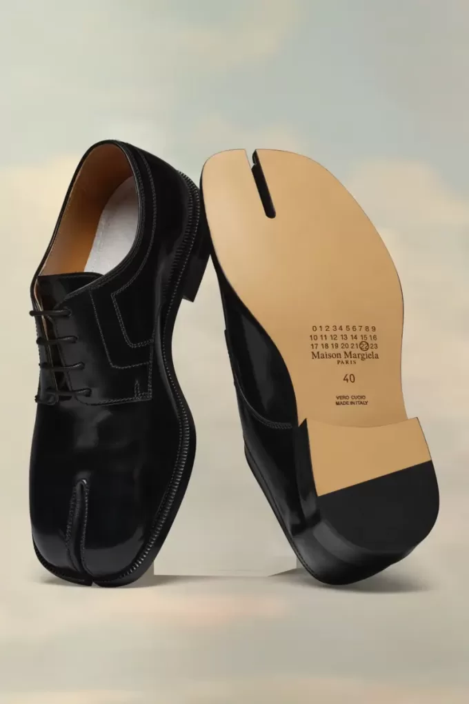 Maison Margiela Tabi lace-ups Maison Margiela Tabi lace-ups