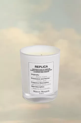 Replica Beach Vibes candle