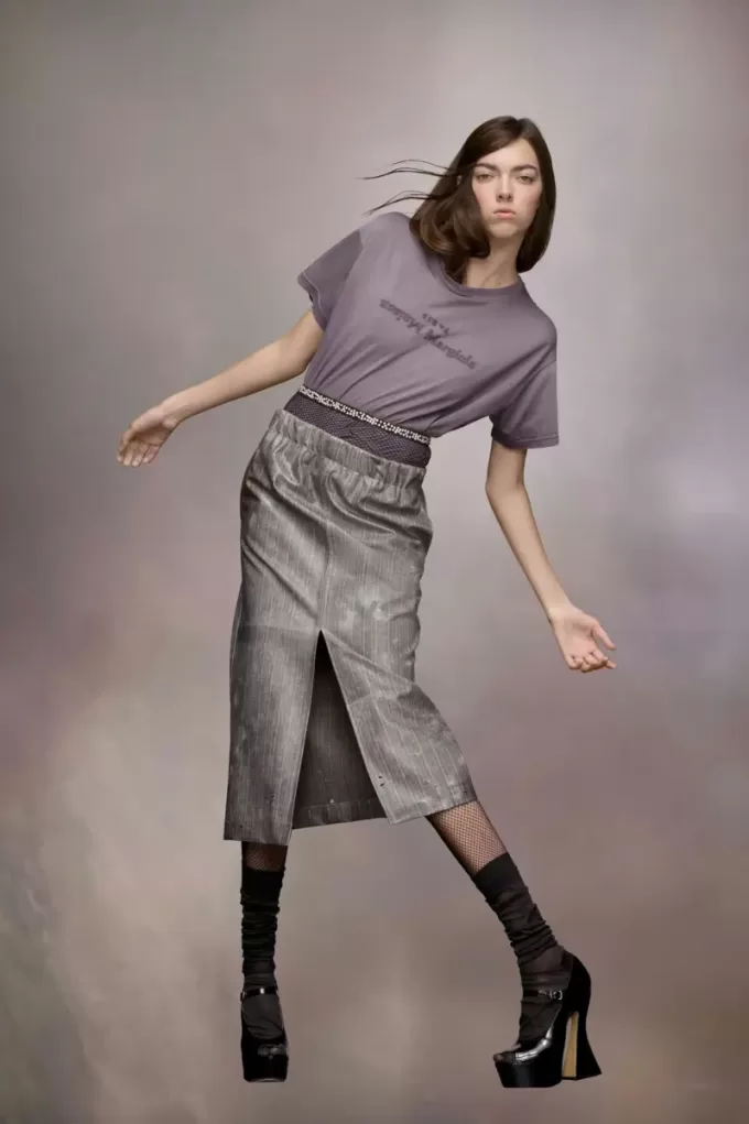 Reverse logo T-shirt Reverse logo T-shirt