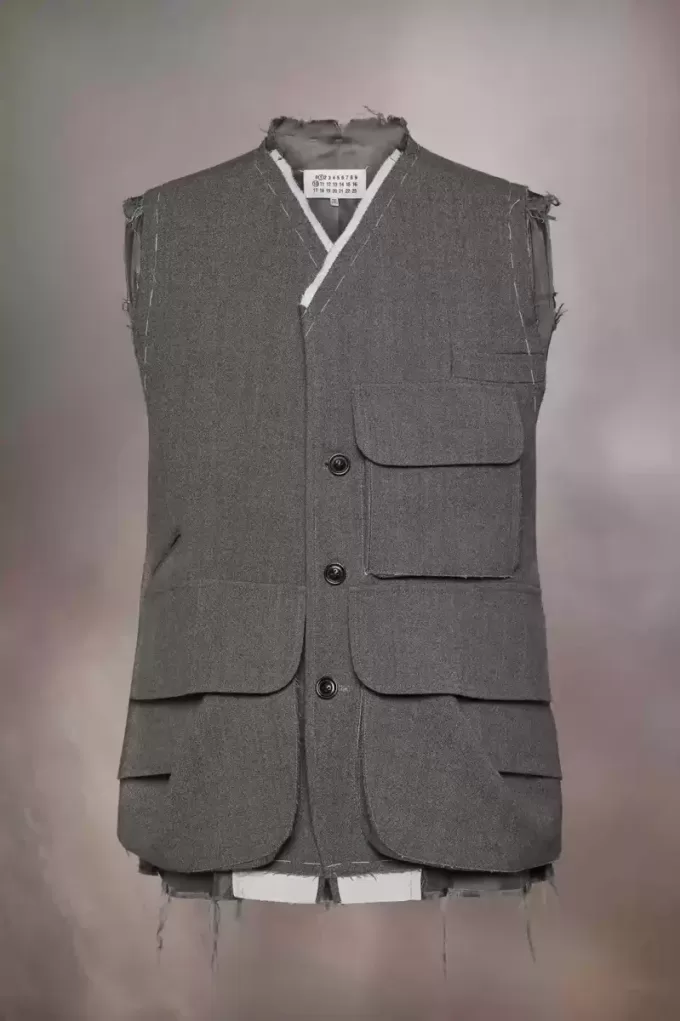 Sleeveless wool jacket Sleeveless wool jacket