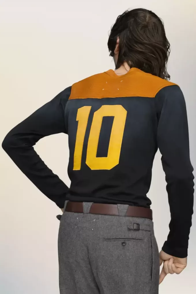 Varsity long-sleeved t-shirt Varsity long-sleeved t-shirt